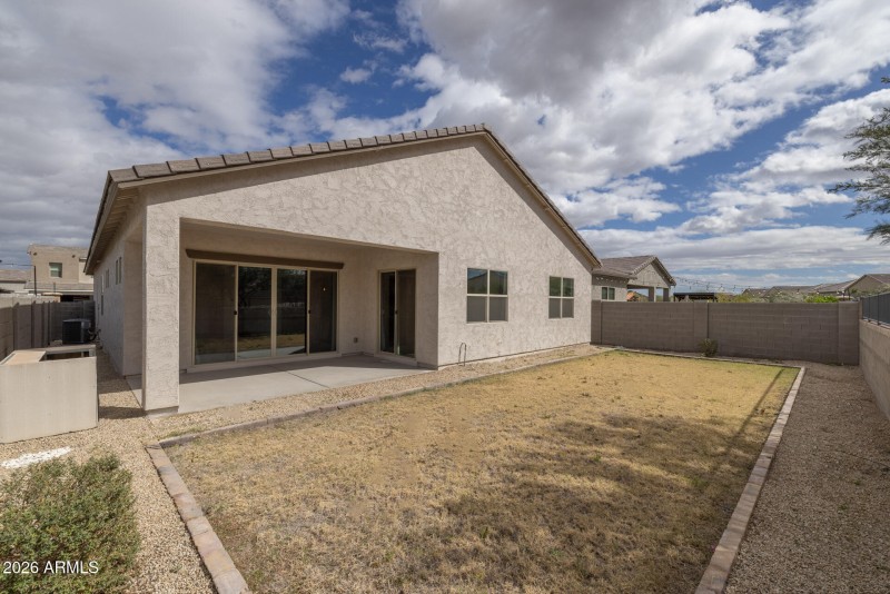 32)BACK OF HOME