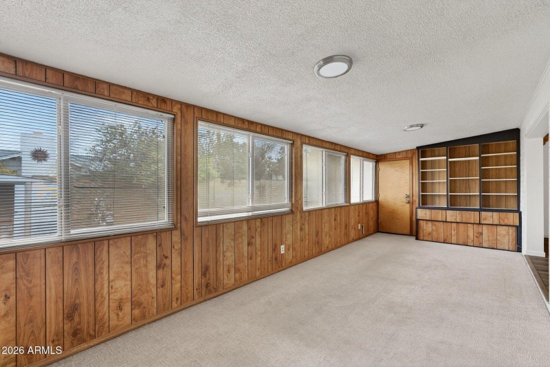 Bonus Room with Built-Ins