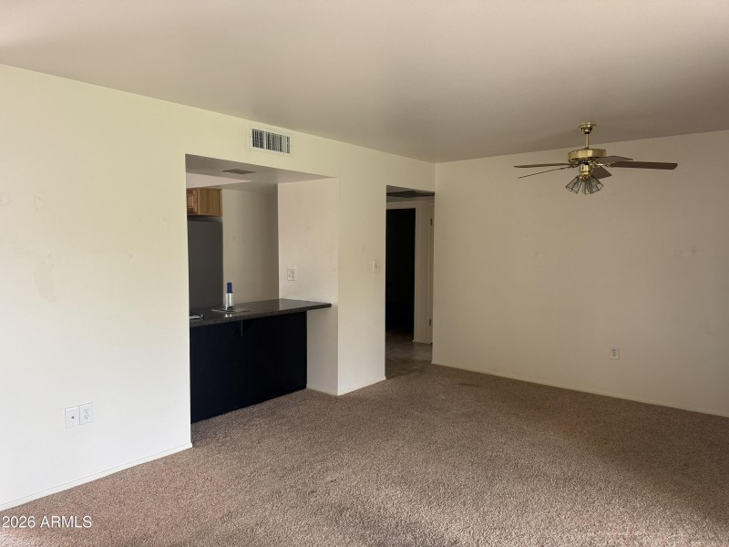 Famlyroom/Counter