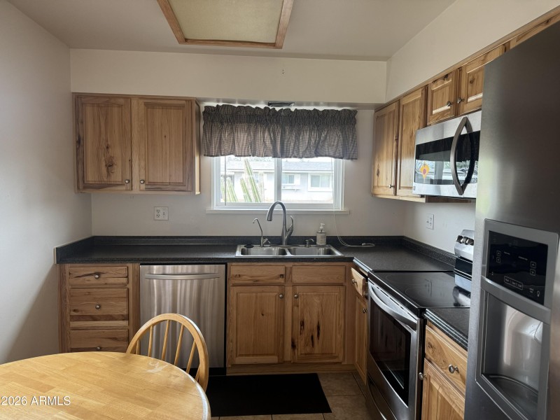 Kitchen Pic 2