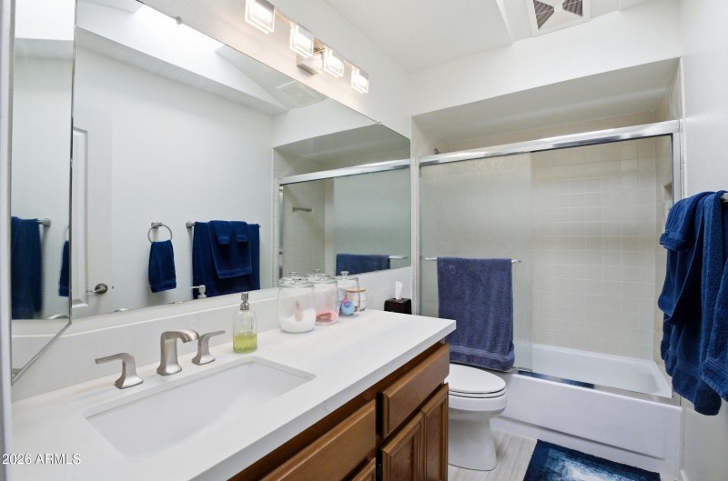 2nd Bathroom