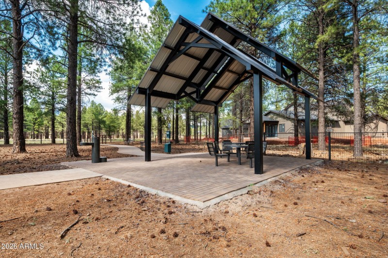 9-Dog Park Ramada (2)
