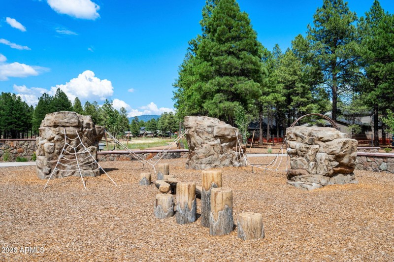 11-Playground