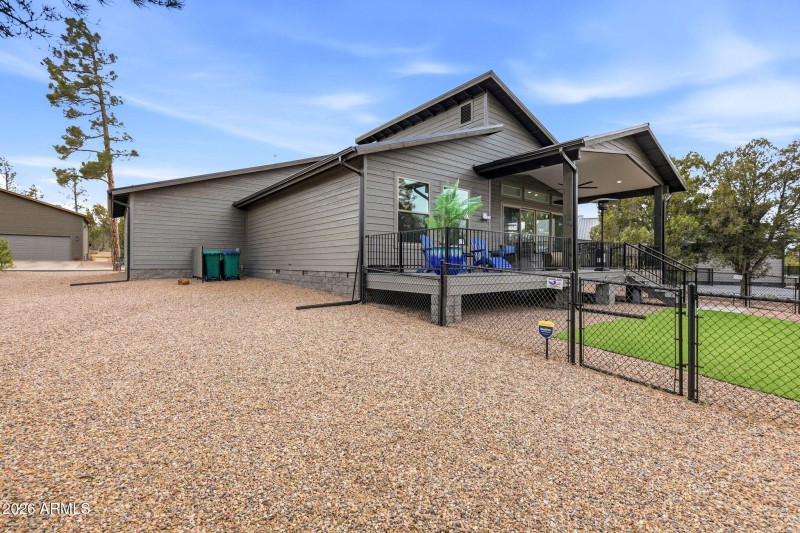 BACK AND SIZE YARD