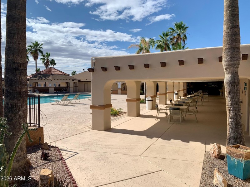 3 Golden Vista Pool