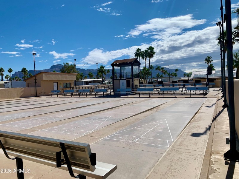 7.5 Golden Vista Shuffleboard
