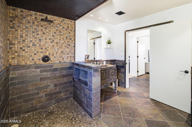 Guest Bath 1