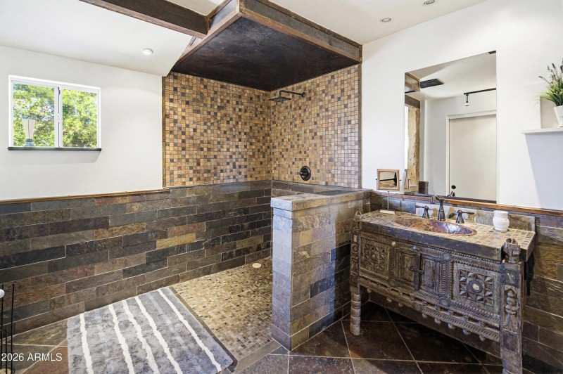 Guest Bath 1