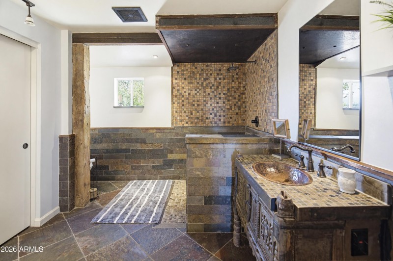 Guest Bath 1
