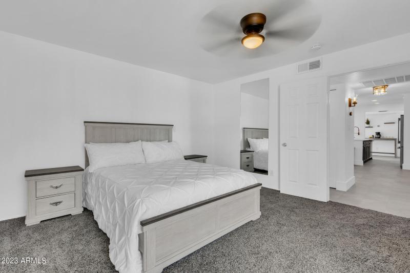 9270 Mission-25