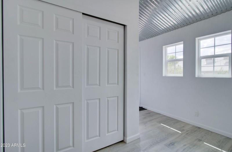 258 S Sutherland St Furnished-30