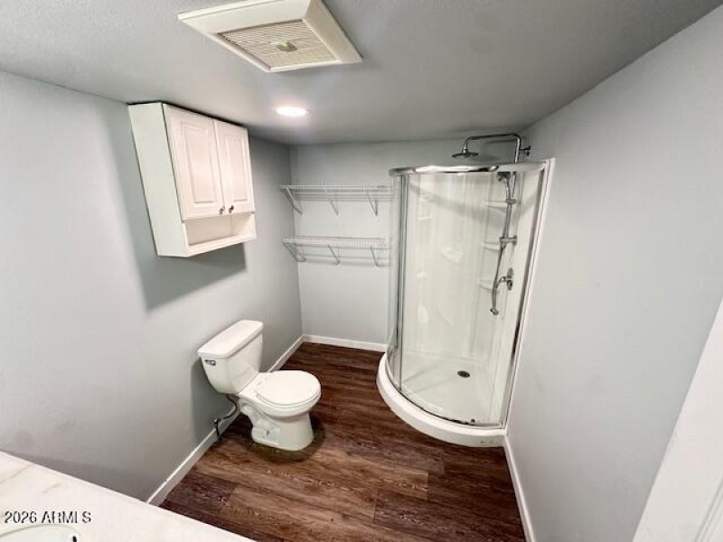 Bathroom:Shower