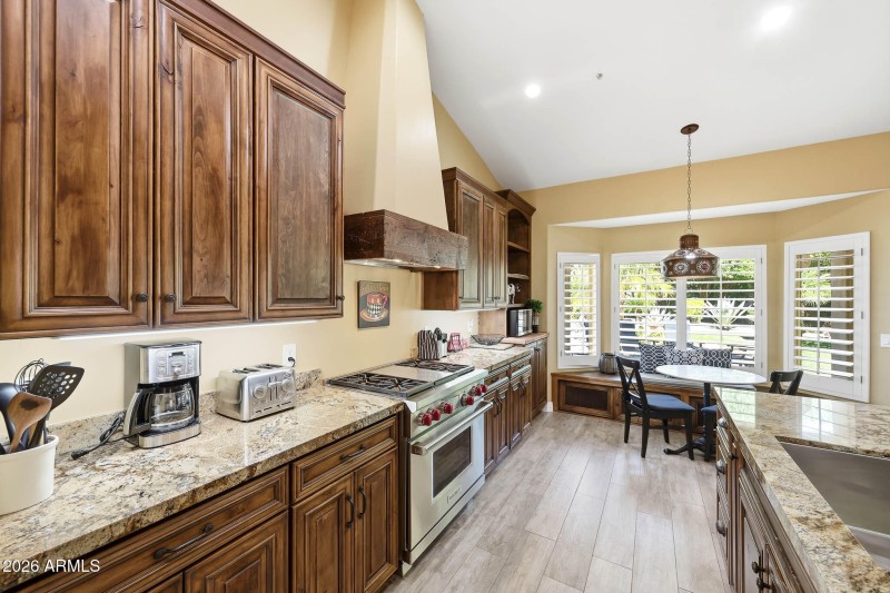 Kitchen (2)