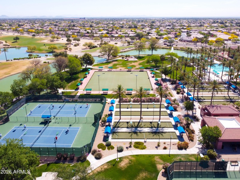 36 Community Tennis, Bocce Ball & Shuffl