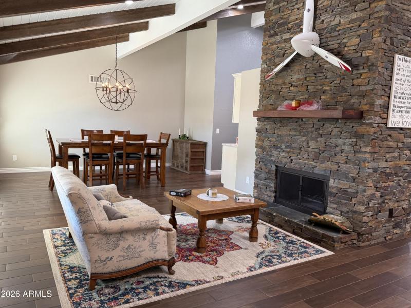 Front sitting area