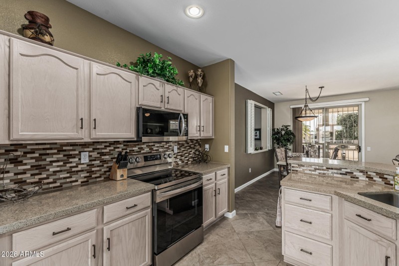 11 Kitchen
