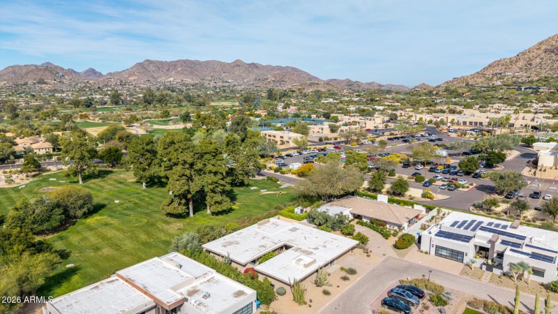 39 Lincoln Aerials
