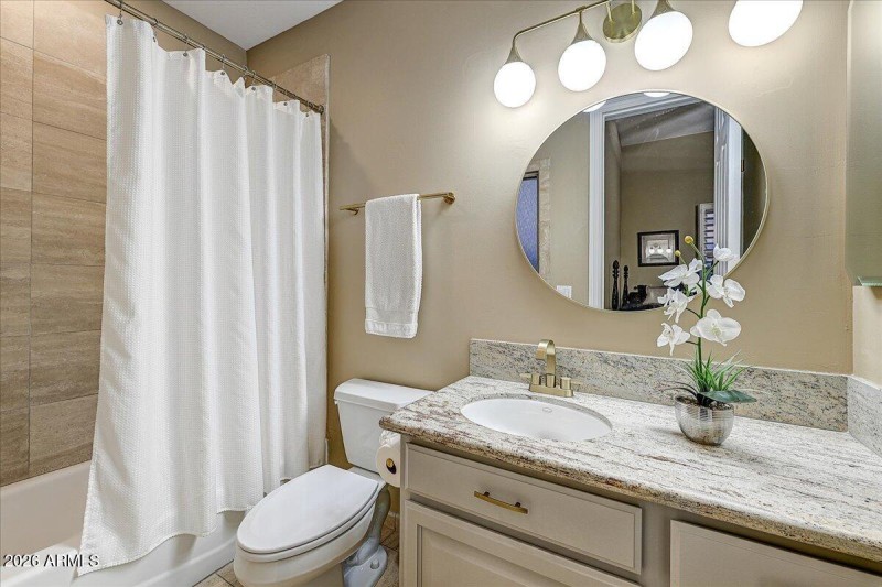 Guest Bathroom IV