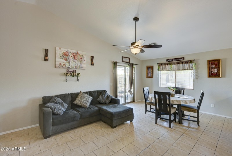 23296 W Ashleigh Marie Dr-16