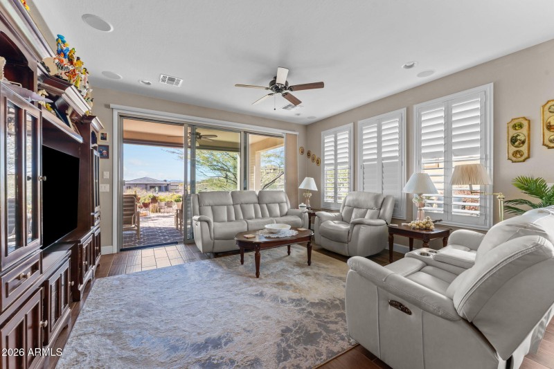 22-web-or-mls-DSC03743