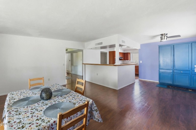 2816 Calle Parkway-081064