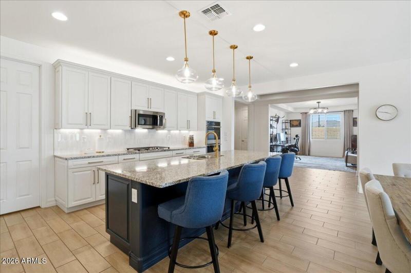 19-Kitchen