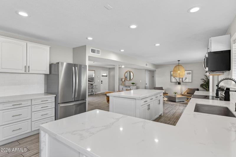14-web-or-mls-13E Cactus Rd (2)