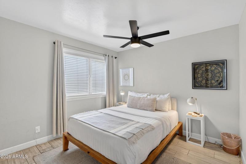 30-web-or-mls-25E Cactus Rd