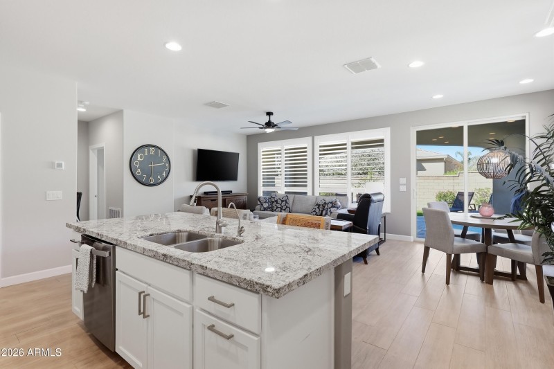 Kitchen and entertain