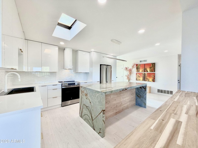 N Cameron Kitchen 13