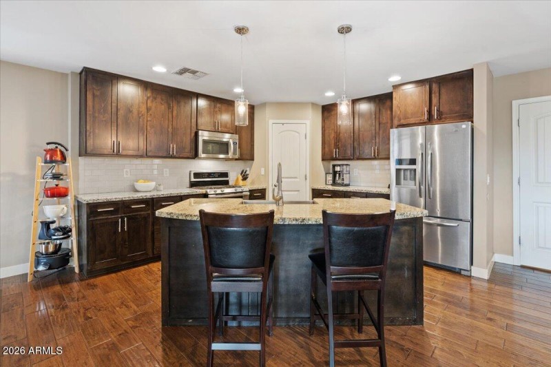 08-Kitchen