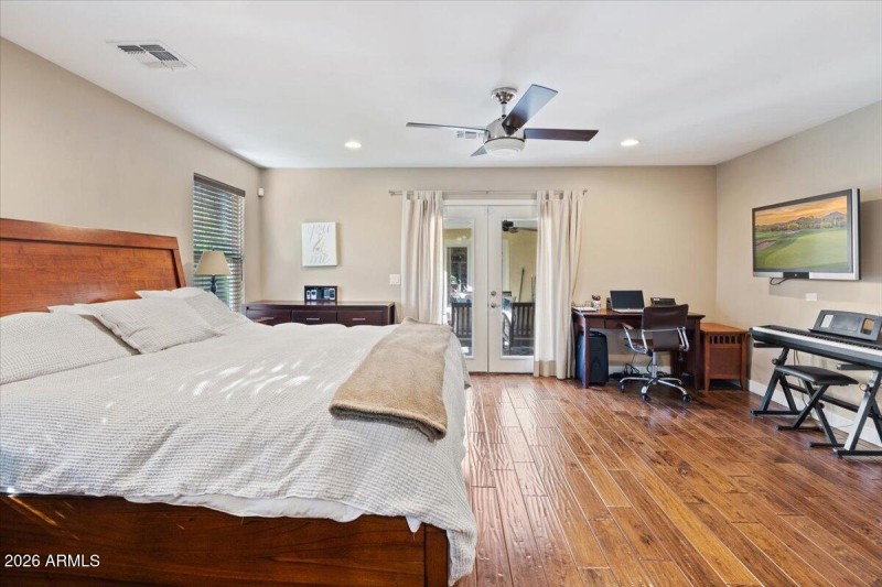 16-Master Bedroom