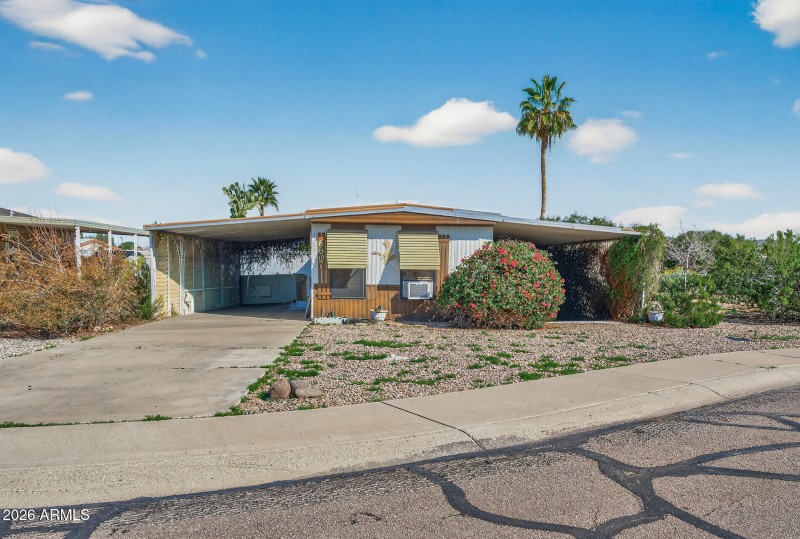 02_6607_W_Camino_De_La_Campana_Ave2_mls