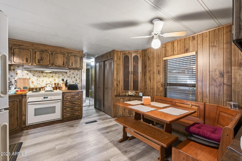10_6607_W_Camino_De_La_Campana_Ave10_mls