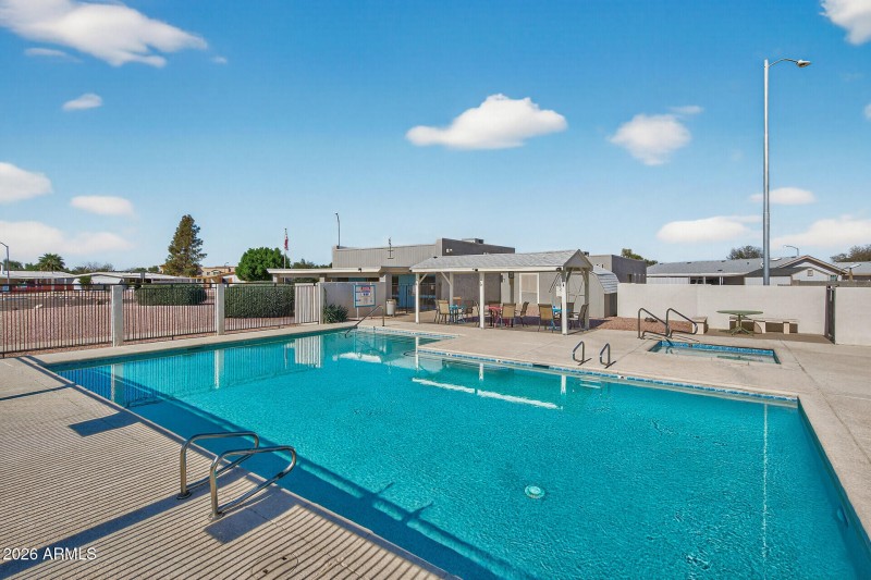 32_6607_W_Camino_De_La_Campana_Ave32_mls