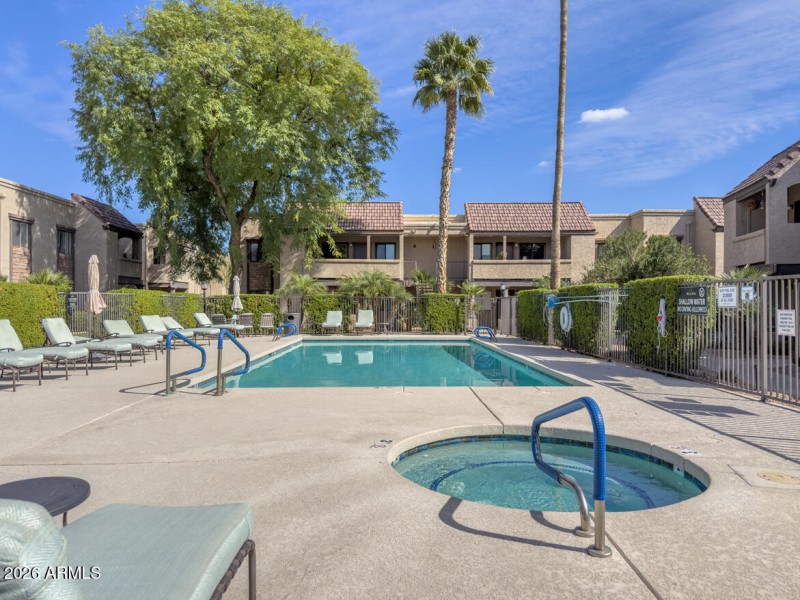 5995 N 78 Pool and spa_6496