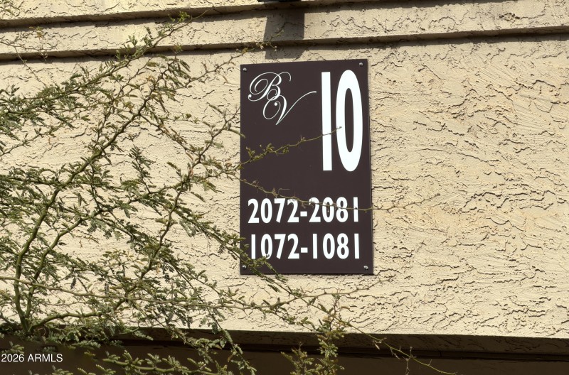 5995 N 78 Building 10 sign_6426