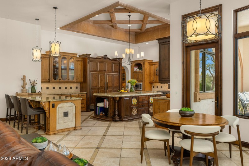 15great room