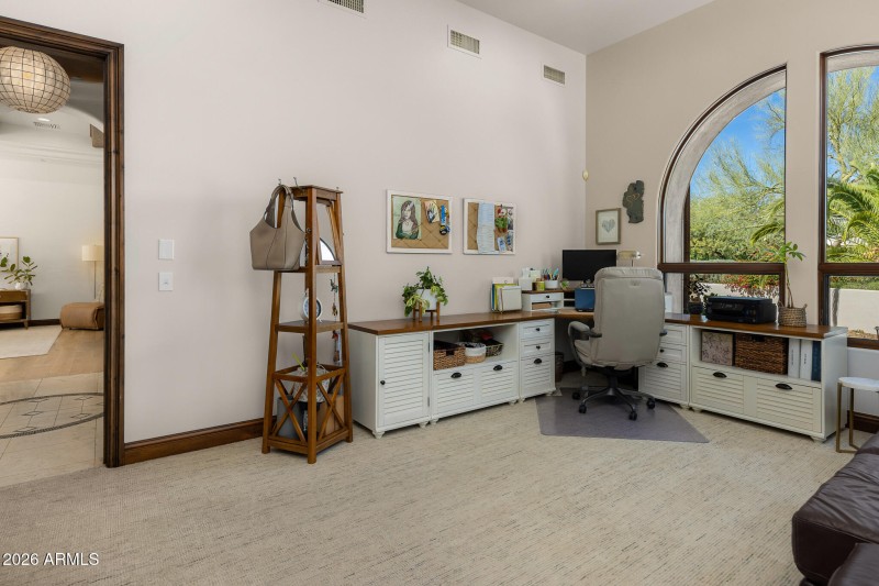 23primary suite bonus room