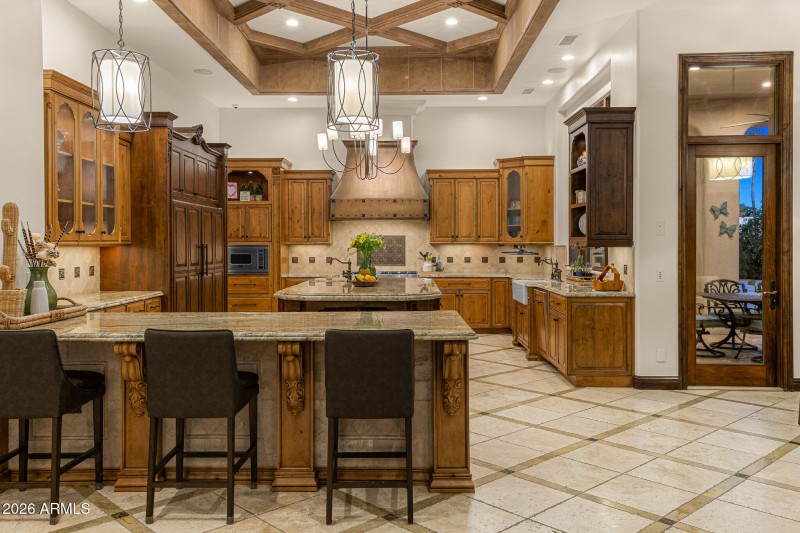 59kitchen_twilight