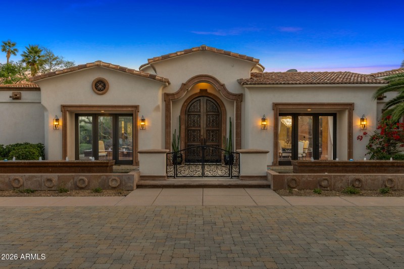63front entrance_twilight
