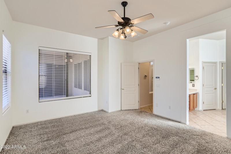 23 Primary Bedroom