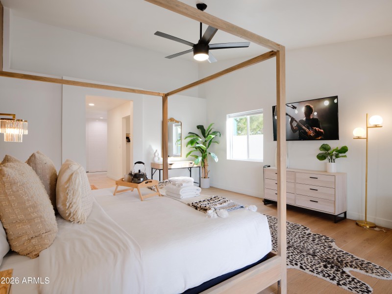 PropertyImageCo_15218N61stSt_WEB_26