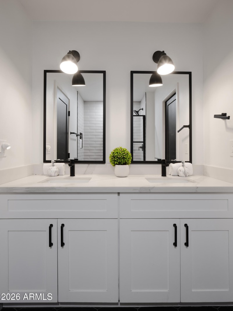 PropertyImageCo_15218N61stSt_WEB_55