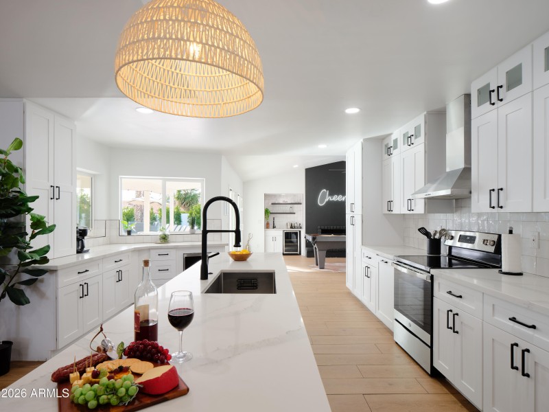 PropertyImageCo_15218N61stSt_WEB_41