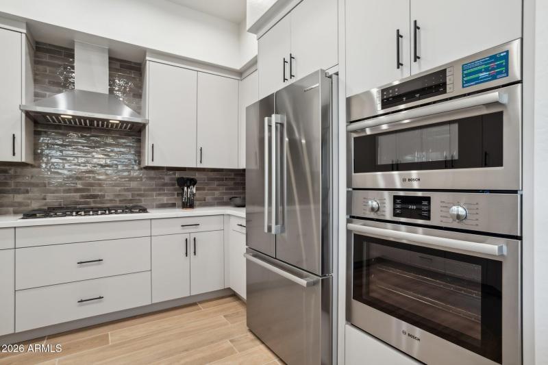 19-web-or-mls-1-easy-st-unit-30