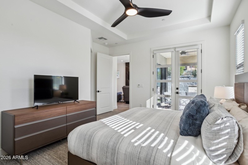 24-web-or-mls-1-easy-st-unit-30