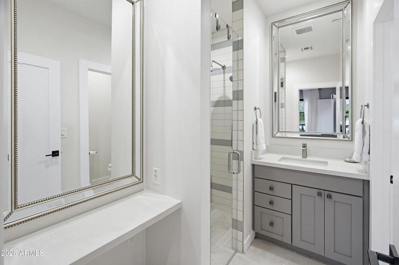 6210 E Keim Dr-7