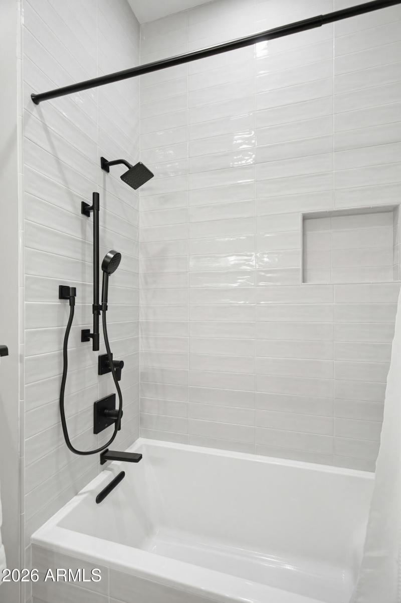 6210 E Keim Dr-49