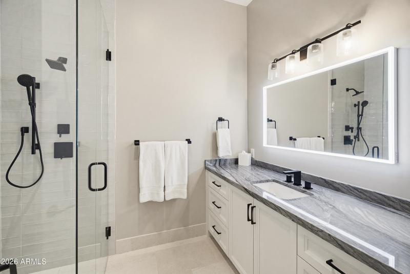 6210 E Keim Dr-56